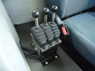 Volvo FL 240-CAMIONES GANCHO PORTACONTENEDOR