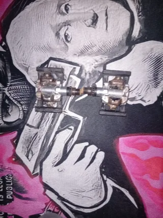 Pedales de bicicleta con calas