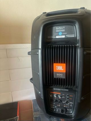 Altavoces JBL EON 515