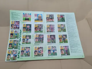 Liga 92/93 álbum de Cromos con todos sus fichajes