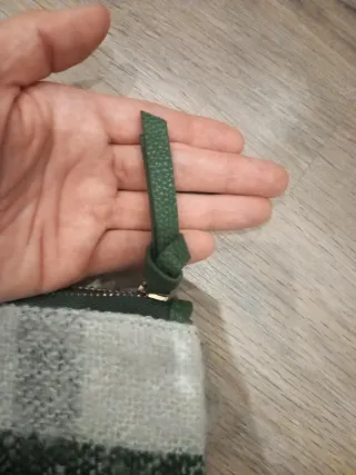 Bolso de mano a cuadros