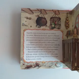 Libro per bambini con elementi estensibili: Hansel e Gretel