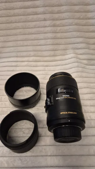 Sigma 105mm F2.8 EX DG Macro OS