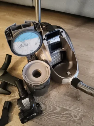 Rowenta Compact Power Cyclonic Aspirador