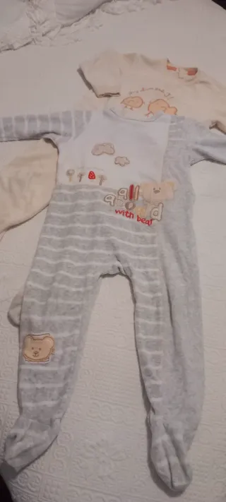 Lotto di 5 tutine per neonati