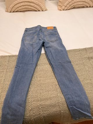 Pantalón Zara perlas