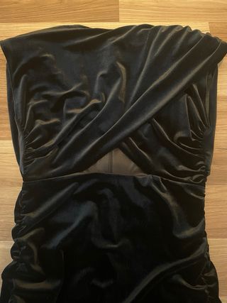 Vestido Zara Terciopelo con Hombreras