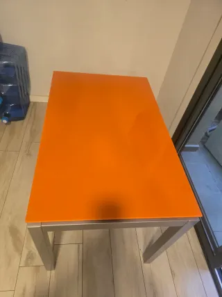 Mesa de cocina cristal naranja y 6 sillas