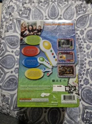 Scene it? Xbox 360 con 4 mandos