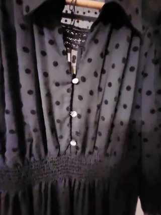 Vestido negro midi con lunares ZARA