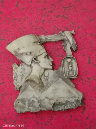 Piastra muro Nefertiti