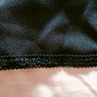 Falda negra con detalle trenzado