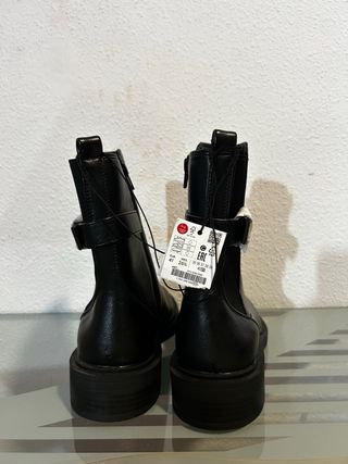 Botines negros con tacón