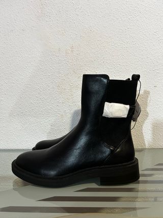 Botines negros con tacón