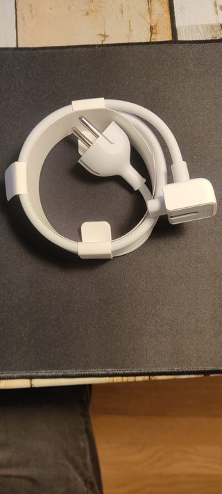 Alargador Corriente 1.8m y USB-C a AV