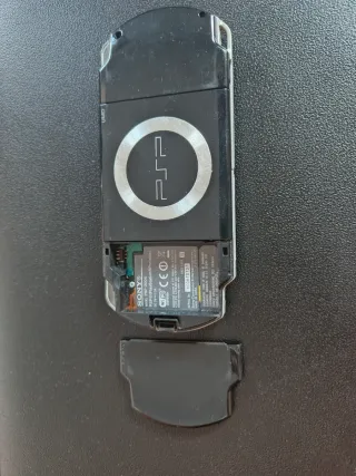 PSP 2000 Slim Negra - Para Piezas