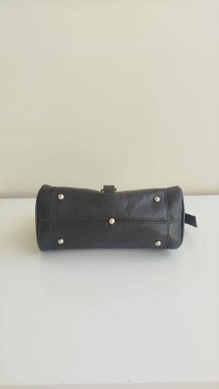 Bolso Spicy Brand cuero negro tachuelas