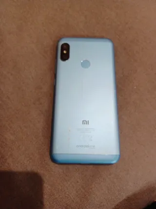Xiaomi Mi A2 Lite (teléfono móvil)