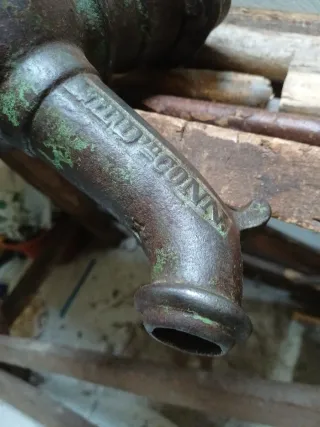 Bomba de Pozo Manual de Hierro