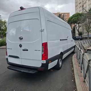 Mercedes benz Sprinter 2023