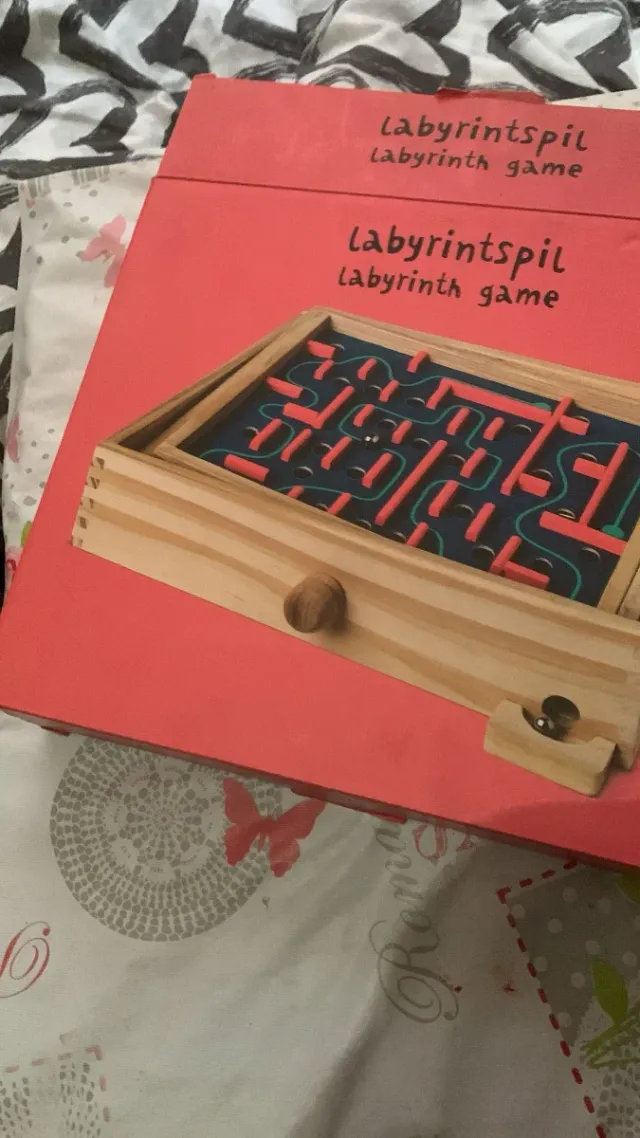 Juego de mesa laberinto de madera