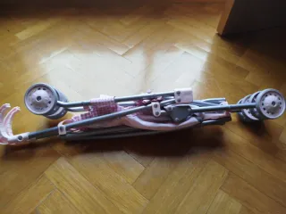 Sillita de muñeca rosa