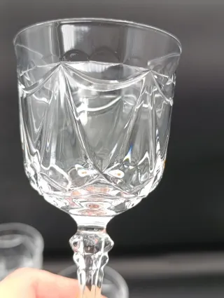 Juego copas vino cristal tallado