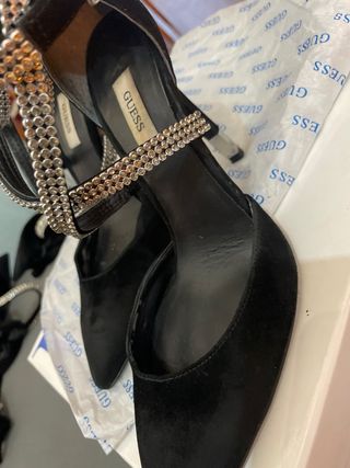Zapatos Guess Tacón Alto Negro Brillantes
