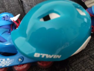 Patines infantiles 33-34, casco + protecciones.