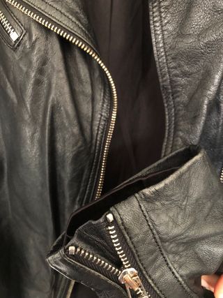 Cazadora cuero Stradivarius negra