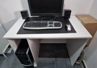 Ordenador Airis Sobremesa + Pantalla 19 + Ratón