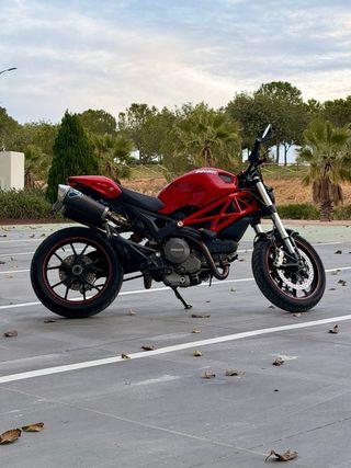 Ducati Monster 796 ABS Roja