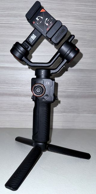 Stabilizzatore Hohem iSteady M7 per Smartphone