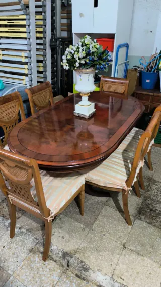 Mesa de comedor con 6 sillas