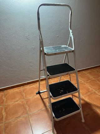 Escalera 4 peldaños Leroy Merlín