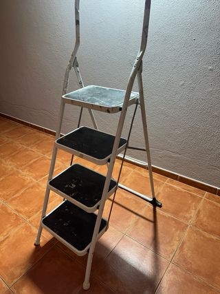 Escalera 4 peldaños Leroy Merlín