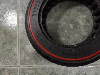 2 Ruedas Macizas 8.5x2 (50x134) Vsett, Zero