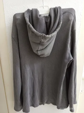 Sudadera Zara con capucha Talla M