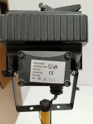 Foco Halógeno con Trípode
