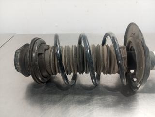 AMORTIGUADOR DELANTERO DERECHO TOYOTA YARIS CROSS