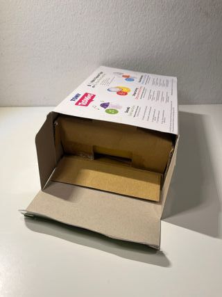 Huevos TOMY Toomies Hide & Squeak