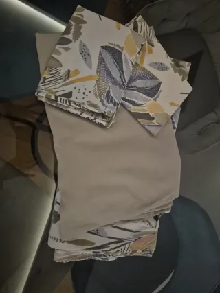 Ropa de cama estampada hojas