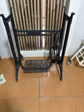 Mesa de costura antigua SIGMA