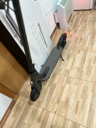 Patinete Eléctrico Mi Scooter 1S + Caja