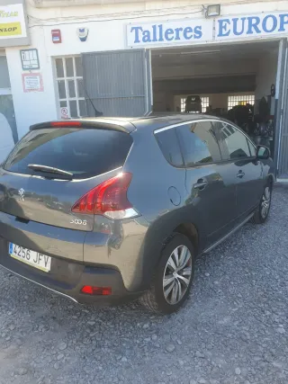 Peugeot 3008 2015