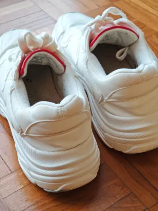 Zapatillas Rocket Dog Blancas y Rojas