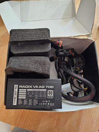 Fuente Alimentación Tacens Radix VII AG 700W