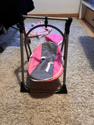 Cuna y trona para bebé