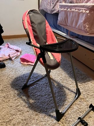 Cuna y trona para bebé