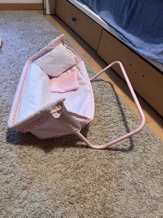 Cuna y trona para bebé